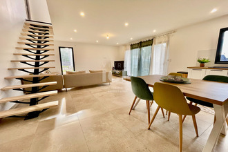  maison treillieres 44119