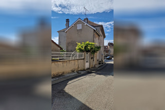 maison trept 38460