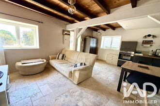  maison uchaux 84100