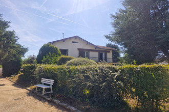  maison unieux 42240