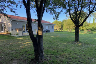  maison valeille 42110