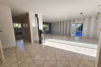  maison valeille 42110