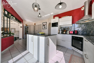  maison valeille 42110