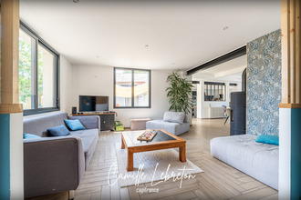  maison vallet 44330