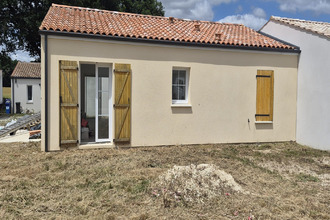  maison varzay 17460