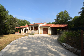  maison vers 46090
