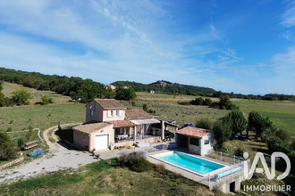  maison villemus 04110