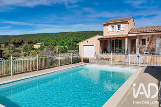  maison villemus 04110