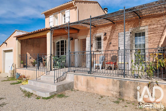  maison villemus 04110