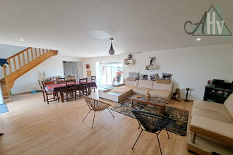  maison villeneuve-la-guyard 89340
