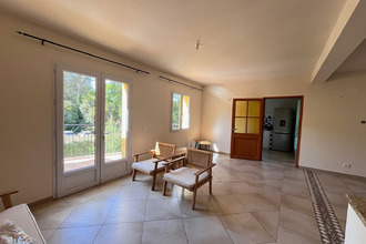  maison vins-sur-caramy 83170