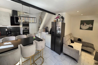 maison violes 84150