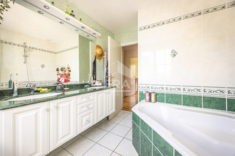  maison vouille 79230