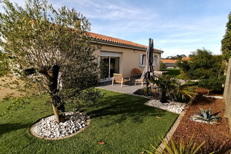  maison vouille 86190