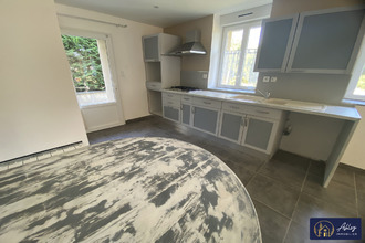  maison ydes 15210