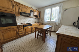  maison ydes 15210