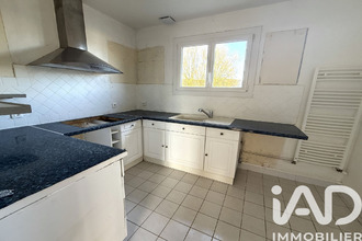  maison yevres 28160