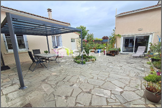  maison yversay 86170