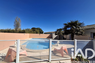  maison yves 17340