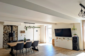  maison yzernay 49360