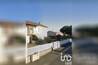  maison yzernay 49360