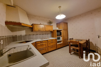  maison yzernay 49360