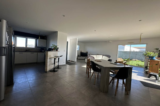  maison yzernay 49360