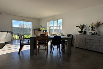  maison yzernay 49360