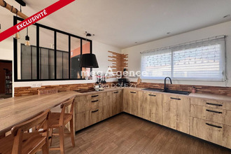  maison yzernay 49360