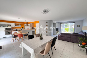  maison yzernay 49360