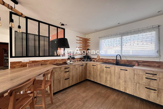  maison yzernay 49360