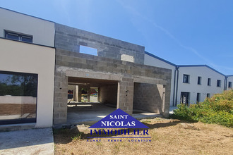 neufs appartement rouge 44660