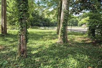  terrain abondant 28410