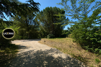 terrain ansouis 84240