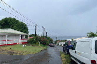  terrain basse-terre 97100