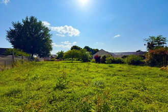  terrain champigne 49330