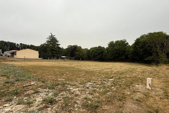  terrain champniers 16430