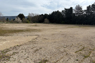  terrain cheval-blanc 84460