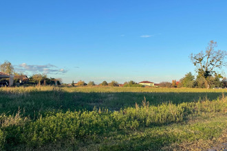  terrain feillens 01570