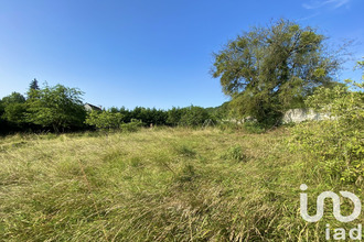  terrain laversine 02600