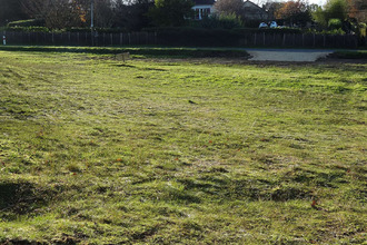  terrain les-leches 24400