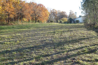  terrain les-leches 24400