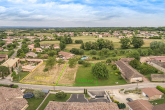  terrain manziat 01570