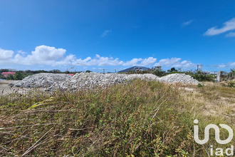  terrain petit-canal 97131