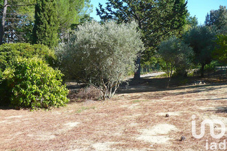  terrain pierrevert 04860