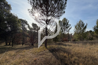  terrain pierrevert 04860