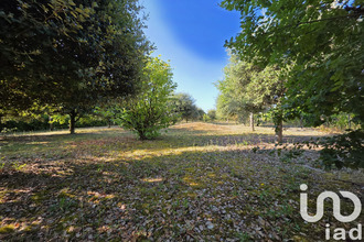  terrain rouillac 16170