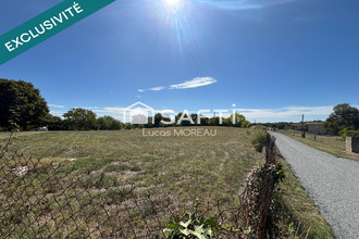  terrain st-nauphary 82370