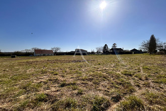  terrain vihiers 49310