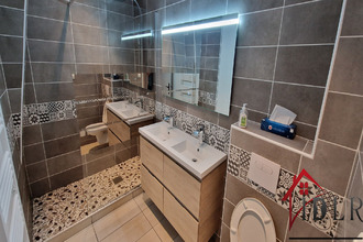 Ma-Cabane - Vente Appartement Avanne-Aveney, 76 m²